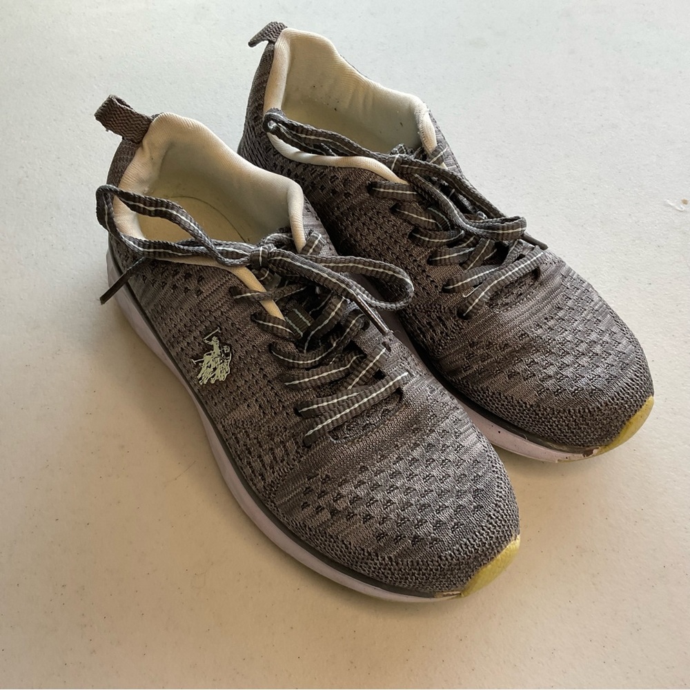 U.S. Polo Assn. Gray Knit Athletic Sneakers Women’s Size 6 Lace Up Walking Shoes